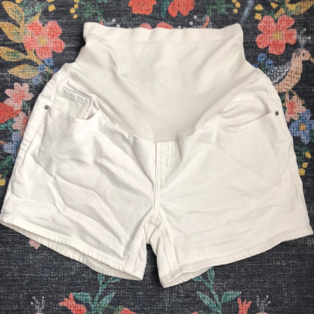 Old Navy Maternity White Denim Full Panel Shorts, Size 12